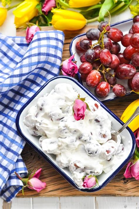 Light and Fluffy 3-Ingredient Grape Salad - The …