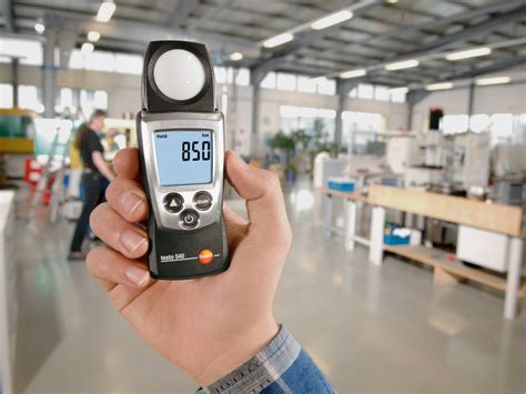 Light measurement. The calibration labs then use this transfer standard to calibrate their intercomparison working standards using a monochromatic light source. These working standards are typically identical to the equipment that will be calibrated. The standards are rotated in the lab, tracked over time to monitor stability, and periodically re … 