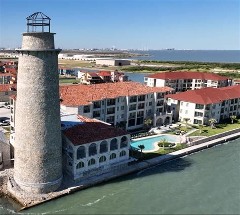 Lighthouse pointe corpus christi. See apartments for rent at Lighthouse Pointe located at 4933 W Causeway Blvd. Pet friendly, laundry, parking lot, & more. 