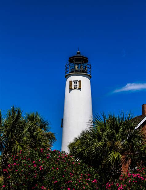 Lighthouses in fl. In 1828, Florida's Territorial Governor William P. DuVal wrote a letter to Joseph M. White, a territorial delegate in which he stressed a great need for a lighthouse at the St. Marks location. White, in turn, wrote a letter to New Hampshire Senator Levi Woodbury, who chaired the Senate Committee on Commerce, reiterating the importance … 