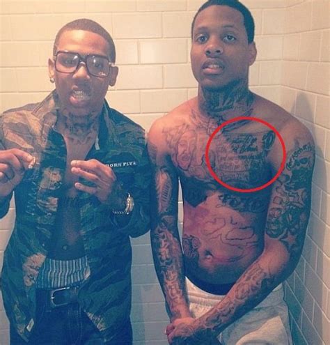 Lil Durk spent the Memorial Day holiday weekend getting some new tattoos.. 