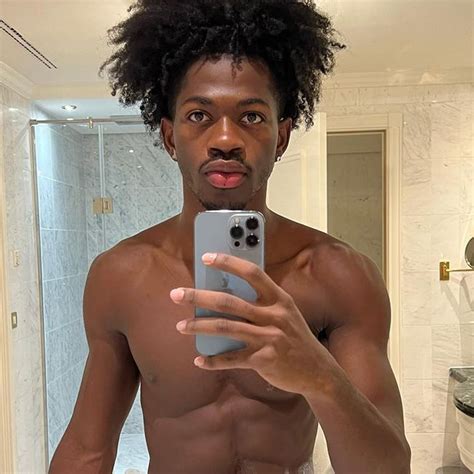 Naked Lil Nas X bathes in bubbles and more star snaps. Lil Nas X-rated takes a thirst trap in a bubble bath. Sarah Michelle Gellar takes a reflective selfie while she waits to procure Taylor Swift ...