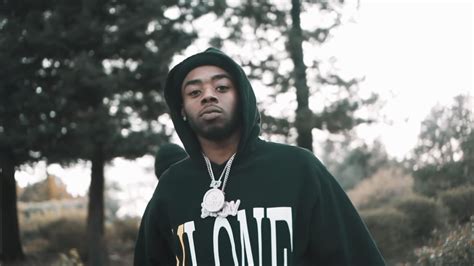 Vallejo Rapper Lil Theze Fatally Shot While Attempting To Rob Ex-Police Captain by Kyle Eustice Published on: Oct 25, 2021, 11:03 AM PDT 12 Oakland, CA - One person is dead and another gravely.... 