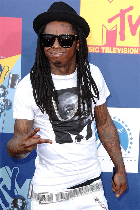 Lil Wayne is a multi-Grammy Award winning rapper who has been selling records since the age of 11. Here are 43 things you may not know about him. Lil Wayne Facts. 1. In The Beginning. Dwayne Michael Carter Jr. was born in New Orleans, Louisiana in 1982. He grew up in a neighborhood called Hollygrove, which is one of the poorest and roughest ...