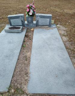 Lillian Burrus Petty (1924-2013) - Find a Grave Memorial