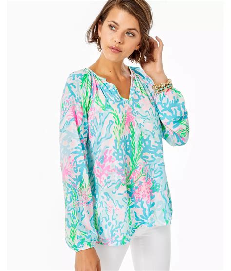 Shop Women's Lilly Pulitzer Pink Blue Size Various Tops at a discounted price at Poshmark. Description: Second photo is a model to show the style. 💎 Rare! Holy Grail Print 💎 Hard to find print 📦 SUPER FAST SHIPPING! 💨💨💨 ‼️ This item comes from a Pet FREE & Smoke FREE Environment ‼️ *** All items are cross listed in other platforms.. 