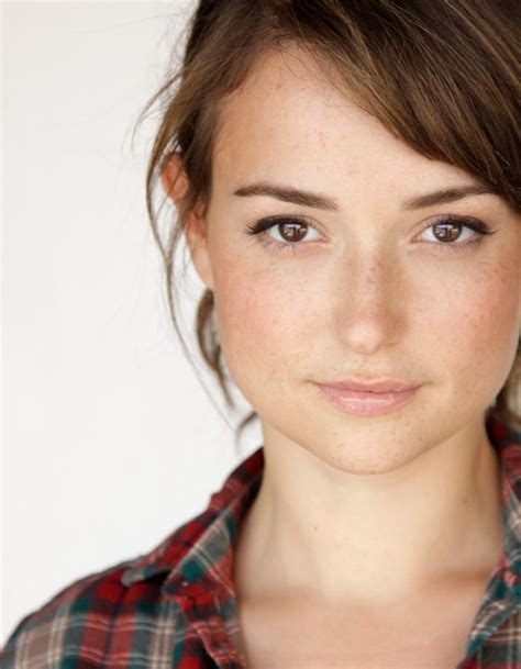 Mar 21, 2021 · You might not recognize actress Milana Vayntrub 's name, but you've definitely seen her face. The 34-year-old has starred as saleswoman 'Lily Adams' in a long-running campaign of AT&T commercials. The company's latest ad starring Vayntrub recently debuted during the NCAA Tournament. The 30-second spot sees 'Lily' interacting with a sports fan ... 