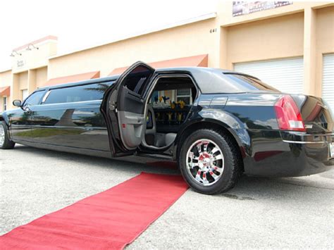 Limo Service in New Orleans Louisiana - Price 4 Limo