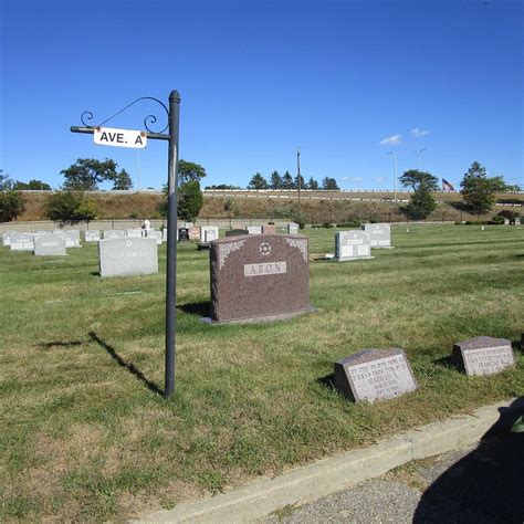 Lincoln Park Cemetery in Warwick, Rhode Island - Find a Grave