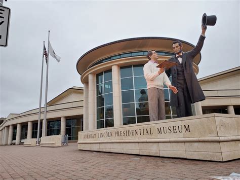 Lincoln Presidential Library, Museum receives $100K grant