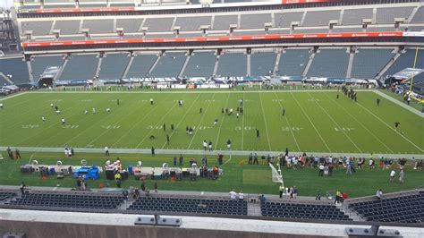 The Club Level at Lincoln Financial Field is perfectly situated on the second tier of seating, hanging over the lower bowl. The seats are among the largest in the stadium and feature extra padding. For Football Games These seats offer some of the best-unobstructed sightlines due to their elevation and proximity to the field.