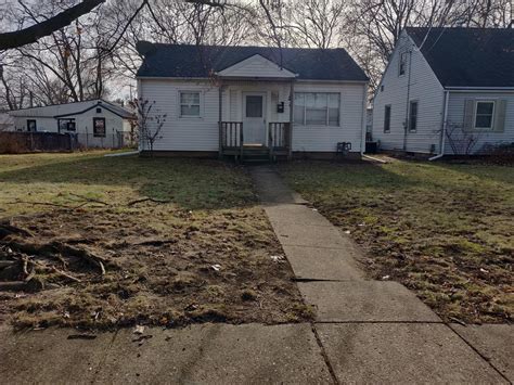 Lincoln rental loves park illinois. 252 days on Zillow. 69-69XX Broadcast Pkwy, Loves Park, IL 61111. $800,000. 5.25 acres lot. - Lot / Land for sale. 62 days on Zillow. 4261 Marsh Hawk Dr, Loves Park, IL 61111. BERKSHIRE HATHAWAY HOMESERVICES CROSBY STARCK REAL ESTATE. 