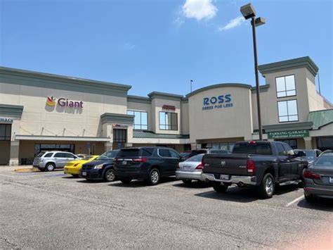 Lincolnia, VA Shopping Centers For Sale - CityFeet