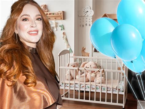 Lindsay Lohan gives birth to first child