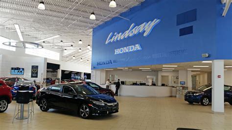 Lindsay honda. At Bob Lindsay Honda, our highly qualified technicians are here to provide exceptional service in a timely manner. From oil changes to transmission replacements, we are dedicated to maintaining top tier customer service, for both new and pre-owned car buyers! Allow our staff to demonstrate our commitment to excellence. 