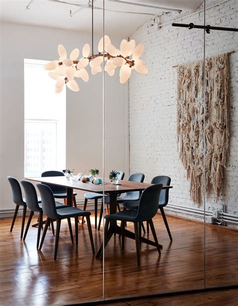 Lindsey adelman. Lindsey Adelman brings a laid-back atmosphere, her signature lifelike lighting fixtures, and a sense of community to a sun-soaked Manhattan loft that she christened as her burgeoning … 