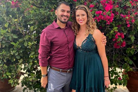 Lindy and miguel. Miguel said Lindy would ideally get pregnant one year after securing a home. On the Married at First Sight: Where Are They Now? special for Season 15, which filmed five months after "Decision Day" and two weeks after the reunion, Lindy and Miguel were shown house hunting because Lindy thought Miguel's place was too small for the … 