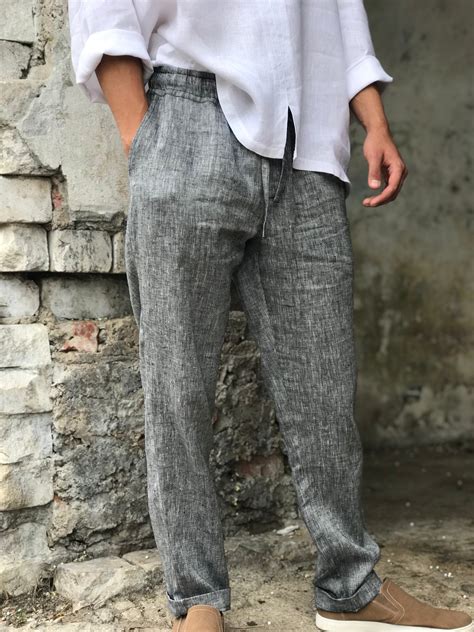 Linen trousers men. 100% LINEN: Experience lightweight comfort and breathability with these casual pants for men. Crafted from 100% linen fabric which allows air to effortlessly pass through it, keeping you cool and comfortable throughout the day. DRAWSTRING WAISTBAND: Elevate your comfort and style with these linen … 