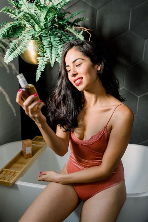 Linette Zare Leaked XxX 😈 89 Photos