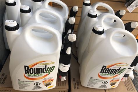 Link broken in glyphosate supply chain, Bayer says - AGCanada