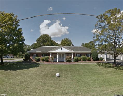 View Address, Phone Number, and Services for Linn-Honeycutt Funeral Home, a Funeral Home at North Main Street, China Grove, NC. Name Linn-Honeycutt Funeral Home Address 1420 North Main Street China Grove, North Carolina, 28023 Phone 704-857-2401 Services Funerals. ⇈ Table of Contents.. 