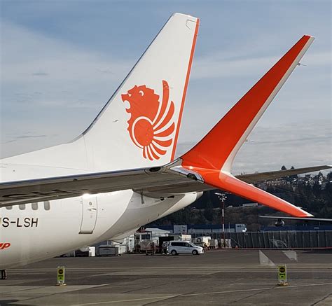 Thai Lion Air's fleet consists of a Boeing 737-900ER and Boeing 737-800. The 737-900ER incorporates a new pair of exit doors and a flat rear pressure bulkhead, allowing a maximum capacity of 215 passengers in a single-class layout. Book Thai Lion Air Flights now from Alternative Airlines. More Choice & Better Prices. Pay in 160 currencies.. 