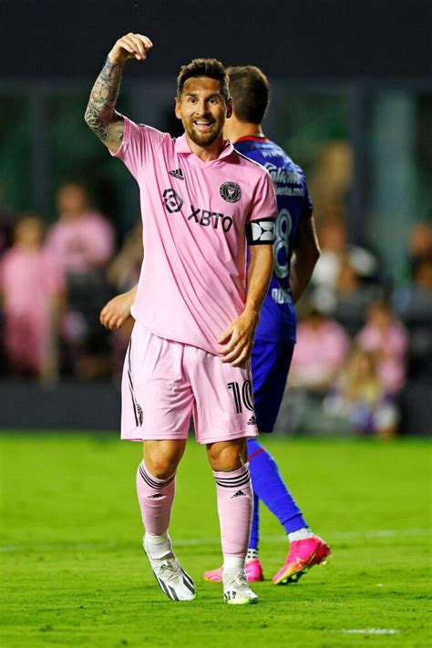 Lionel Messi makes his Inter Miami debut, checks in during 2nd half against Cruz Azul