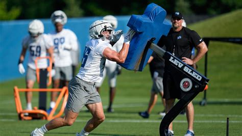 Lions’ bolstered linebacking corps has high expectations on 1st day of pads at training camp