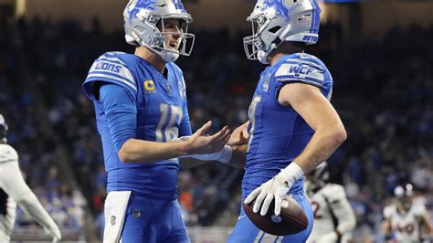 Lions 7, Broncos 0: Jared Goff connects with Sam LaPorta for 19-yard touchdown