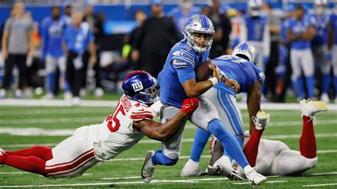 Lions beat Giants 21-16 on undrafted rookie Adrian Martinez’s late QB sneak