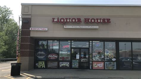 Top 10 Best liquor stores Near Louisville, Kentucky. 1 . Liquor Outlet. "The store was super clean. I bought a bottle of Pop's Reserve sweet red wine made by Huber Winery." more. 2 . Old Town Wine and Spirits. 3 . Justins' House of Bourbon.