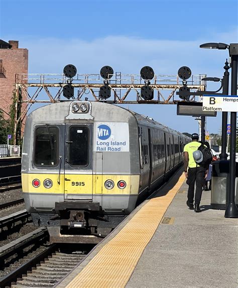Oyster Bay Branch. The 4:42 p.m. train from Oyster Bay to Jamaica will run seven minutes earlier. Port Jefferson Branch. The 6:57 a.m. train from Huntington to Grand Central will be split into two .... 