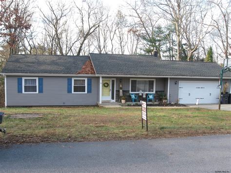 Lisa S Faughnan, (518) 798-2370, 18 Twicwood Ln, Queensbury, NY