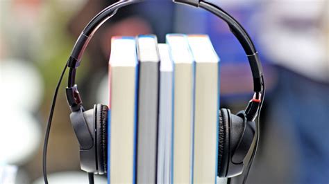 Listen to books for free. Listen to biographies and Nobel speeches in this multilingual project. Enjoy – and celebrate the men in your life! 