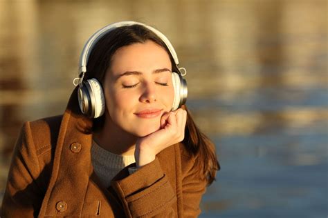 Listening to music can be an effective way to cope with stress. Research has found that listening to music has an impact on the human stress response, particularly the hypothalamic-pituitary-adrenal (HPA) axis and the autonomic nervous system . People who listen to music tend to recover more quickly following a stressor.. 
