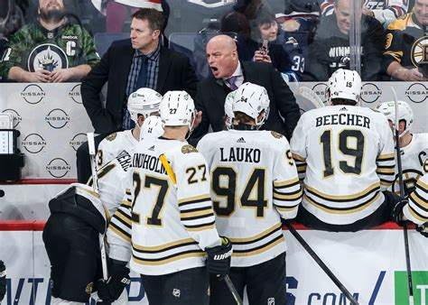 Listless Bruins thumped in Winnipeg, 5-1