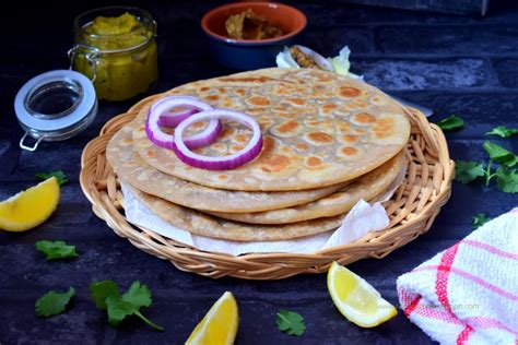 Litti- Sattu ka Paratha