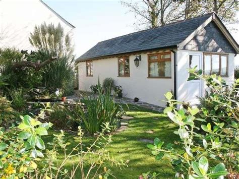 Little Lanxon Holiday Cottage in BLISLAND, Cornwall