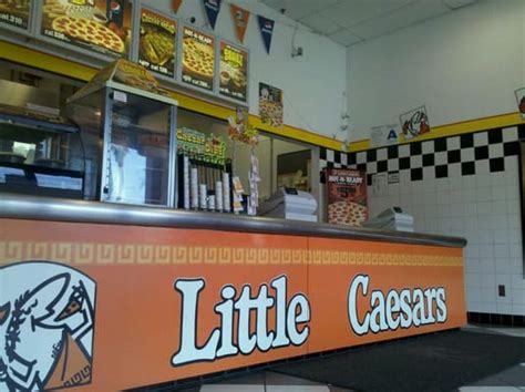 Order takeaway and delivery at Little Caesars,