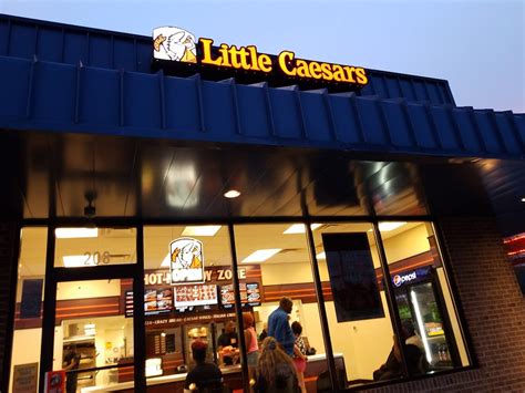 Little Caesars Pizza in Mountain City, TN, is a popular American re