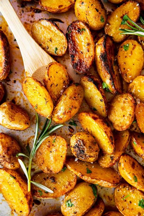 Little potato recipe. Add potatoes to large saucepan and cover with cold water (this is to ensure even cooking). Bring the potatoes to a boil and cook for 15 minutes or until tender. Step 2 Drain and toss with oil, salt, pepper, and parsley. Serve! 