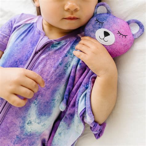 Little sleepies lovey. On October 13th, Little Sleepies announced they were recalling bibs and loveys purchased between Feb. 23, 2021 and Sept. 6th, 2023. The recall was due to a report of the care tag becoming detached. There were no injuries reported in connection to these products or the defect. You can read their statement below: … 