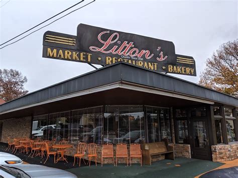 Litton's Market & Restaurant. 2803 Essary Road • Knoxville TN 37918 • (865) 688-0429. Litton's is a well known landmark in Fountain City. This casual dining restaurant serves a variety of delicious American style dishes such as chicken sandwiches, hot dogs, and daily luncheon specials in heaping portions. One of the more popular menu items ... . 
