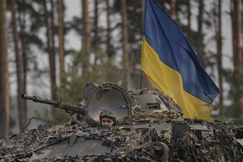 Live Updates | Germany to provide 40 more armored vehicles to Ukraine