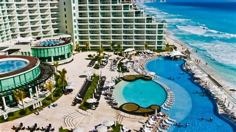 Live aqua. Live Aqua Beach Resort Cancún - Adults Only - All Inclusive is an all-inclusive property. Room rates include meals and beverages at onsite restaurants and bars. Other items and amenities, including taxes and gratuities, and access to recreational activities and entertainment may also be included. Additional charges may apply for … 