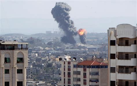 Live updates | Bombardment levels swaths of Gaza after Israeli troops and tanks briefly enter