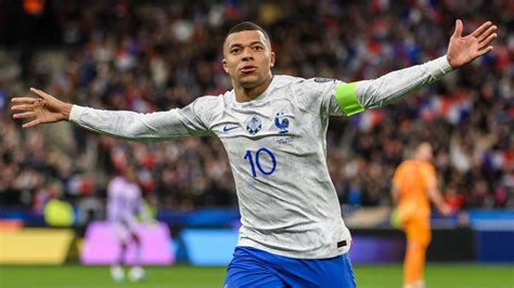 Wewxxxx Videos - Liverpool, Arsenal on red alert as Kylian Mbappe makes huge decision on PSG  future, with Real Madrid circling