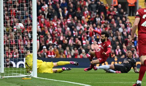 Liverpool fights back to earn 2-2 draw with Arsenal