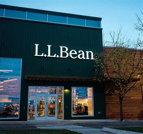 Ll ean. L.L.Bean proudly offers free standard shipping and handling on orders of $75 or more (after promotions and discounts are applied) shipped to a single US address. Purchase of L.L.Bean Gift Cards and Outdoor Discovery Schools programs and trips, as well as taxes, duty charges and any shipping or other fees – including oversized delivery, return ... 
