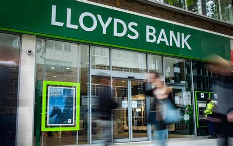 Dec 1, 2023 · Latest Lloyds Banking Group plc (LLOY:LSE) share pri